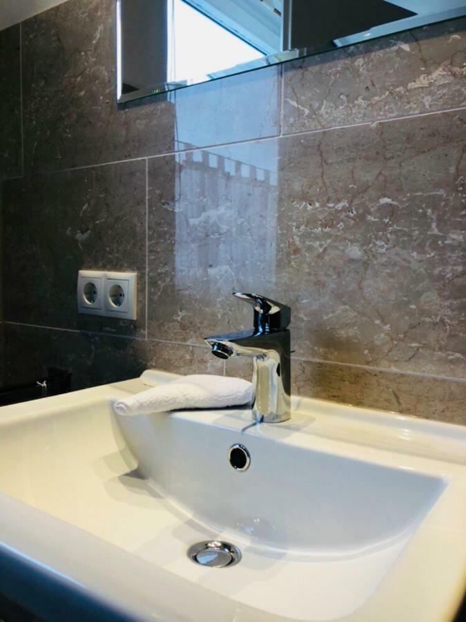 Family Apartment Alpine Living 2-4 Persons رادستادت المظهر الخارجي الصورة